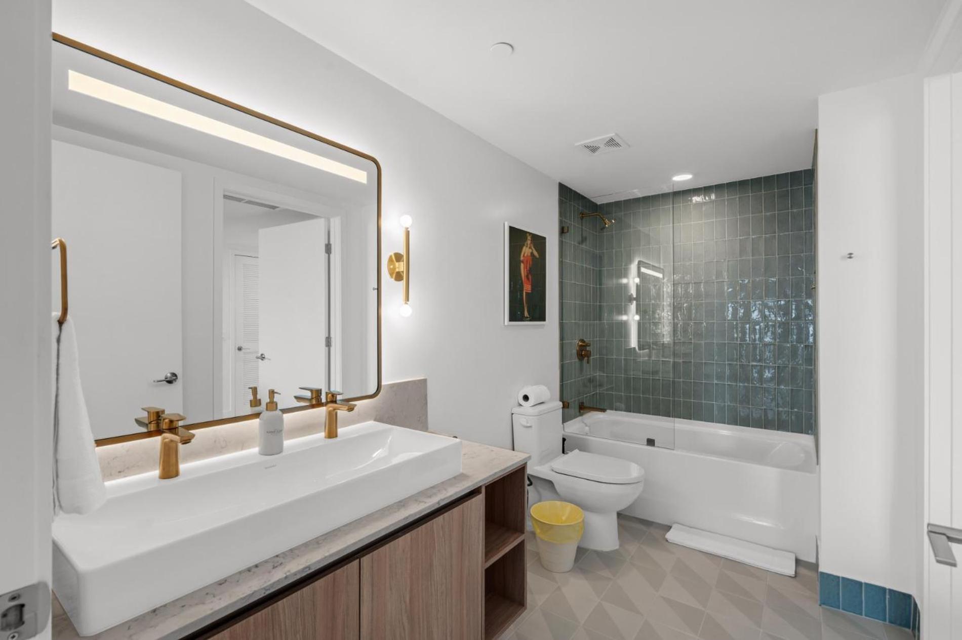 Modern 1Br Apartment With Breathtaking Views Heart Of Downtown Miami Bagian luar foto