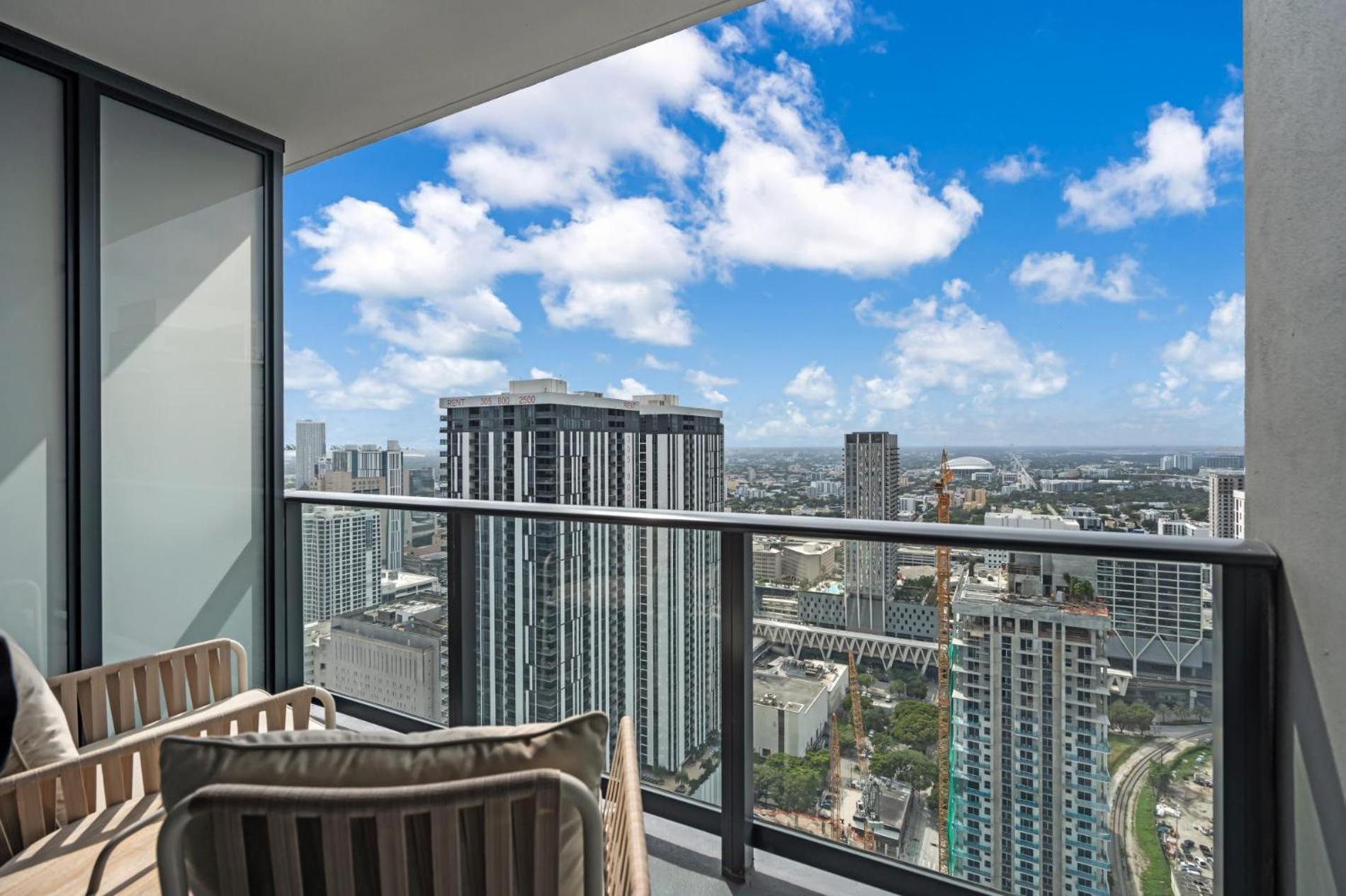 Modern 1Br Apartment With Breathtaking Views Heart Of Downtown Miami Bagian luar foto